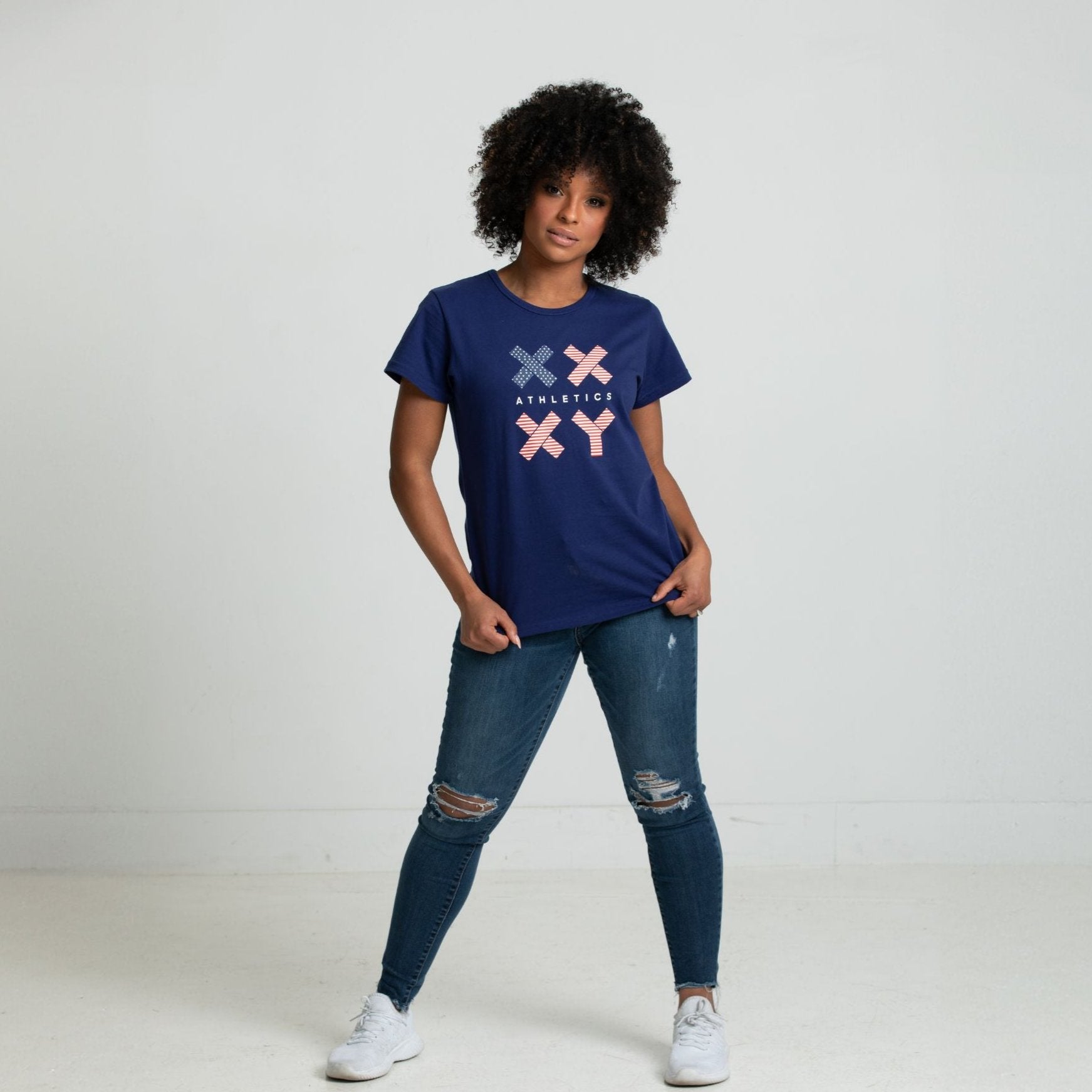Athlete is 5'3" and is wearing size S