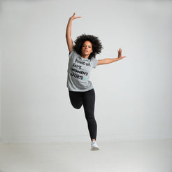 Athlete is 5'3" and is wearing size S