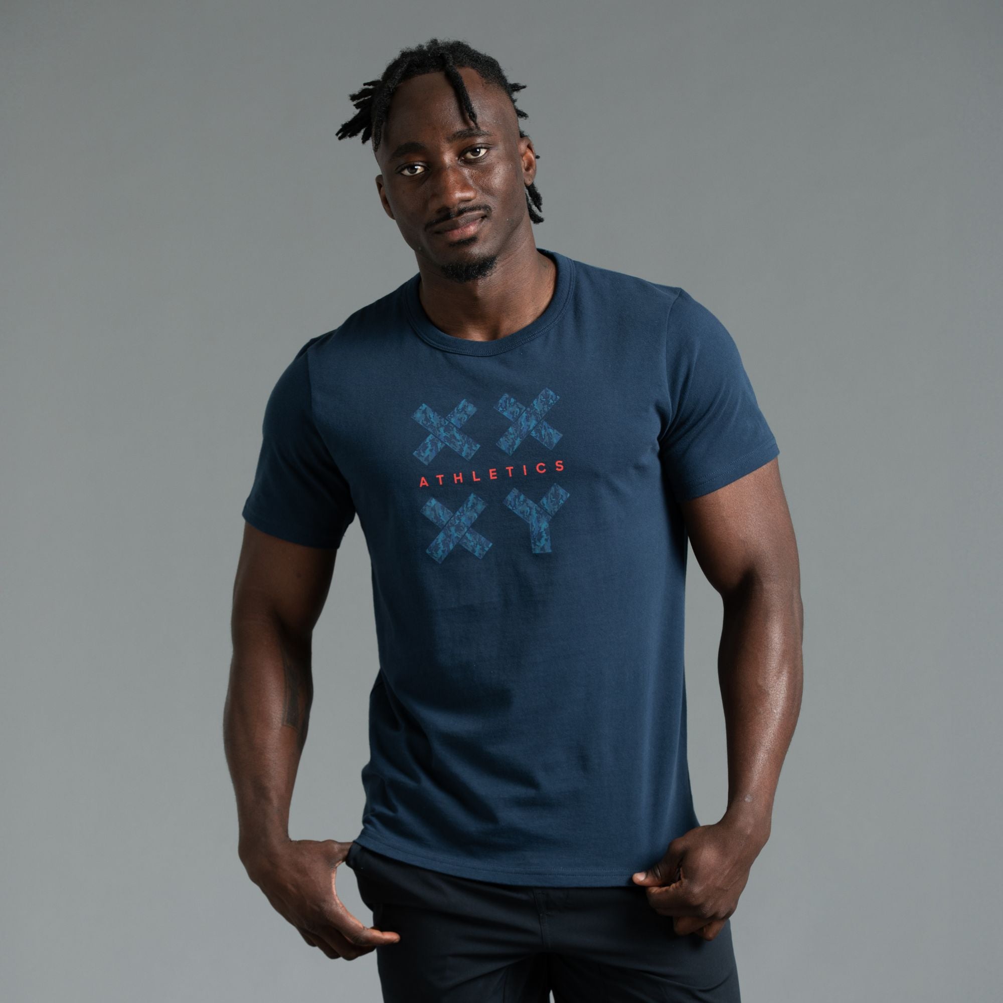 Athlete is 6'2" and is wearing size L