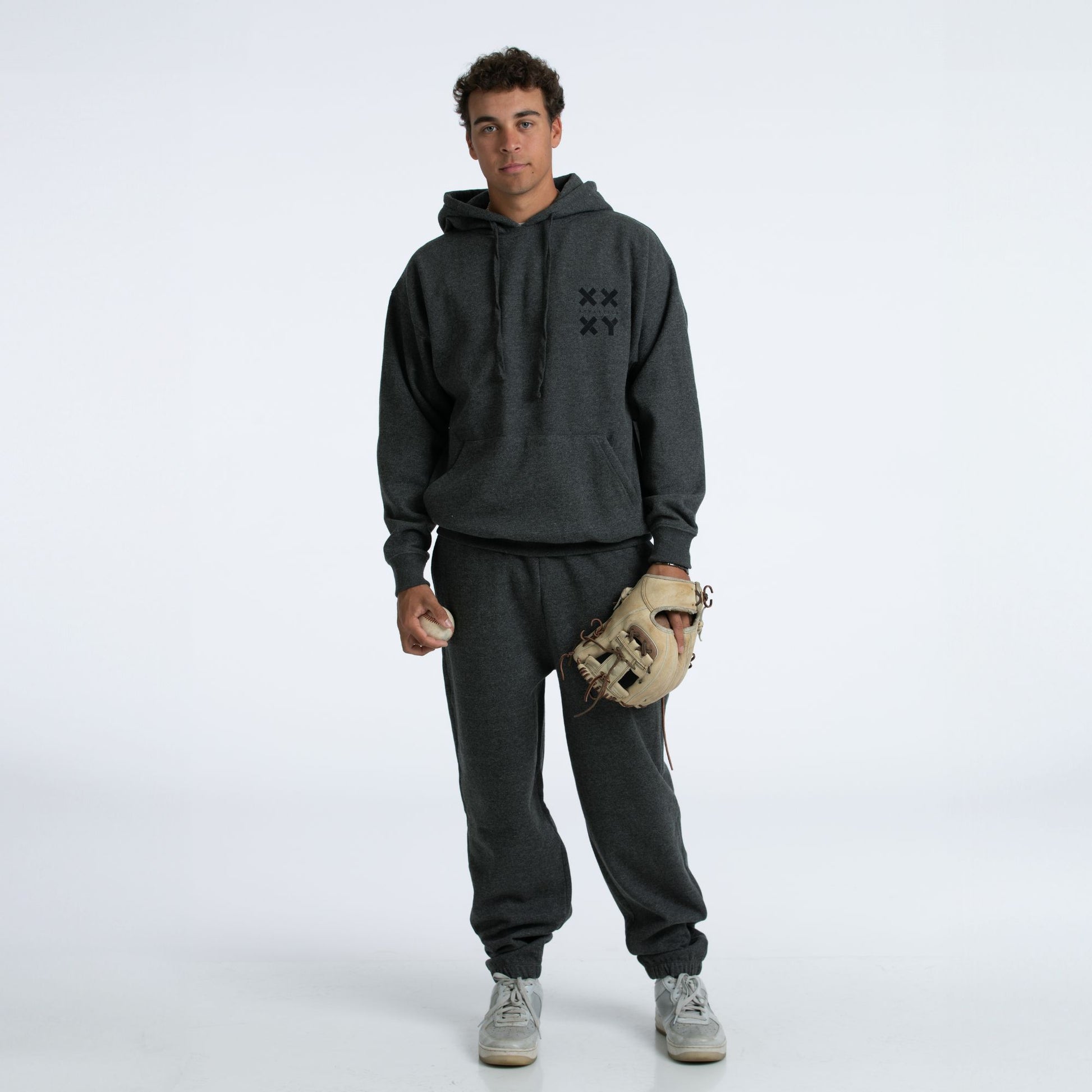 Athlete is 6'1" and is wearing size L