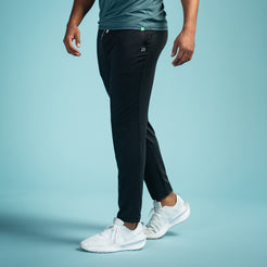 Athlete is 6'7" and is wearing size XL