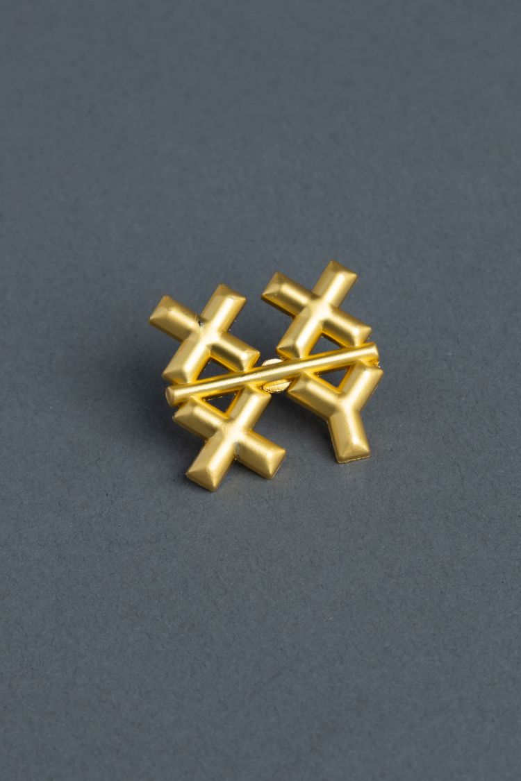 XXXY Pin || Gold