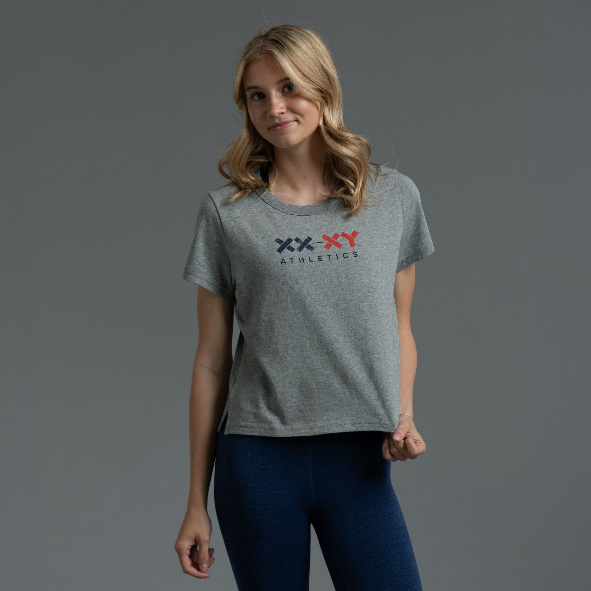 Athlete is 5'5" and is wearing size S