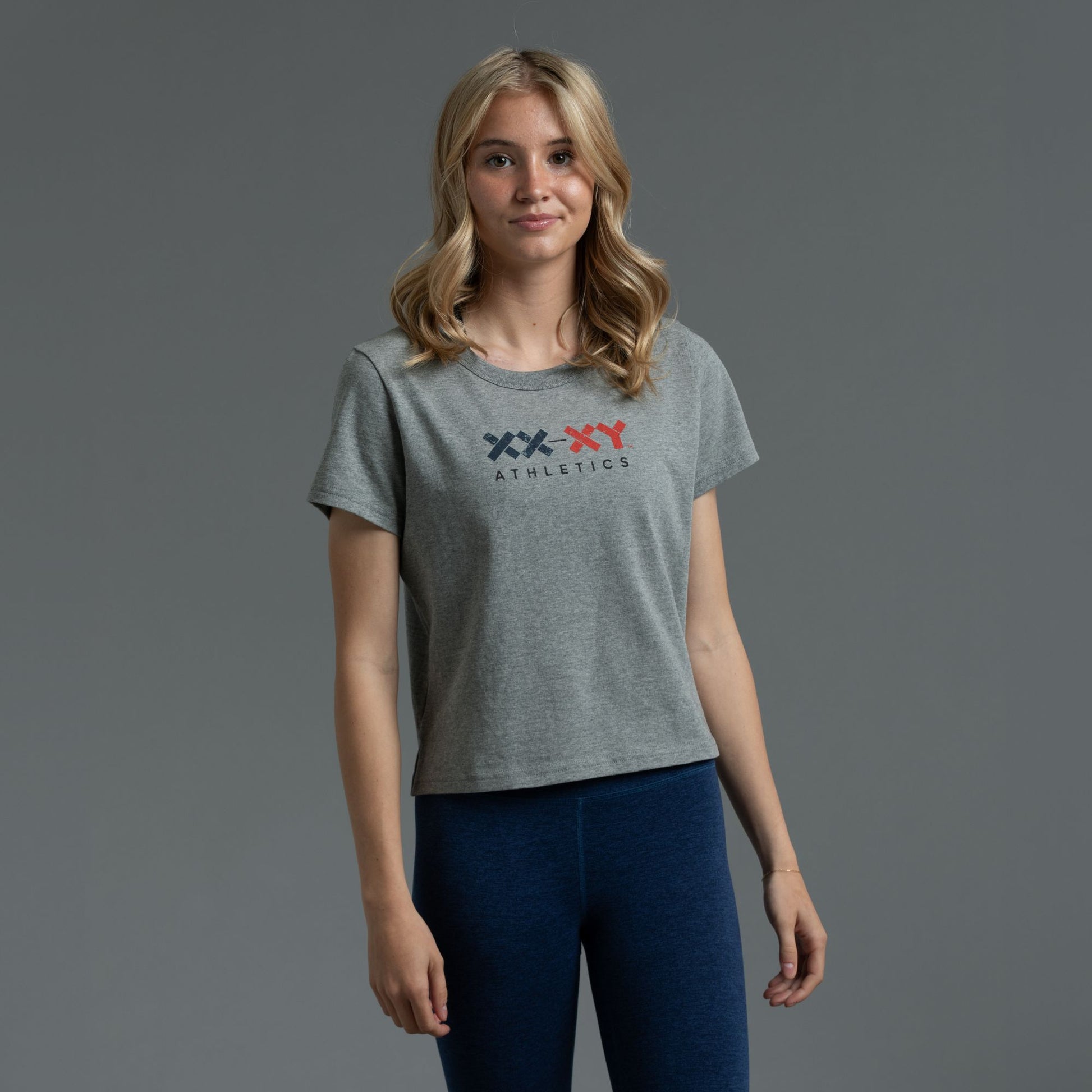 Athlete is 5'5" and is wearing size S