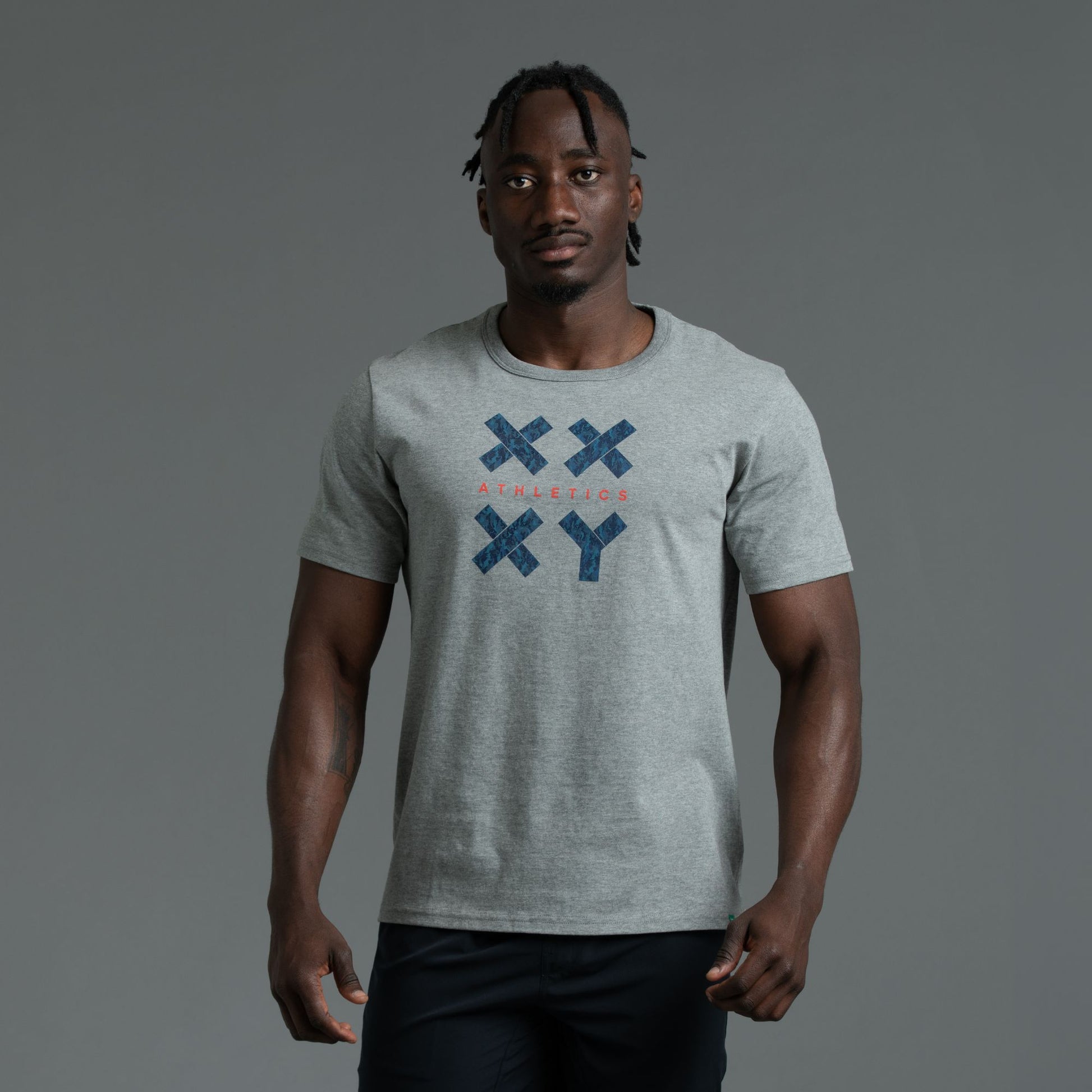 Athlete is 6'2" and is wearing size L