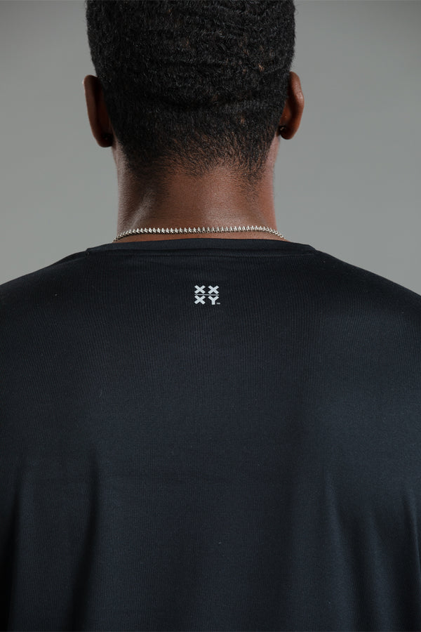 Men wearing black T-shirt backview || Black